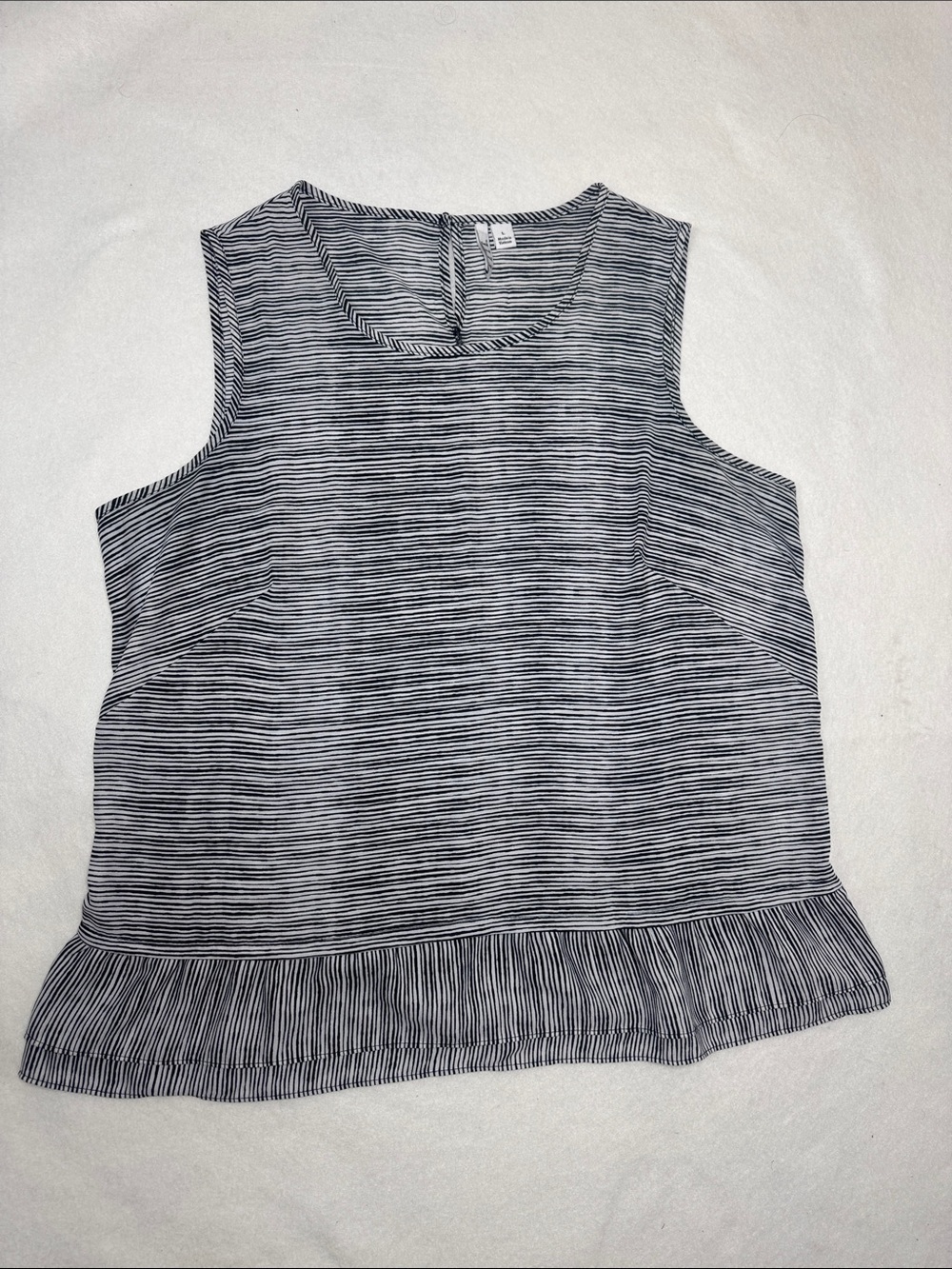 Elle Women's Black/White Striped Knit Scoop Neck Button Ruffle Tank Top L